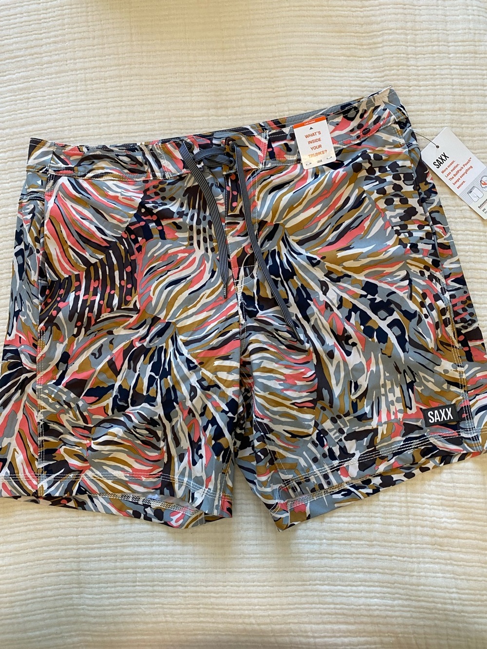 SAXX Betawave 2N1 Swim Shorts 17” Abstract Print Size 34 NWT